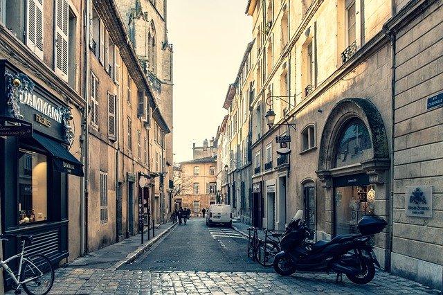 AIX-EN-PROVENCE