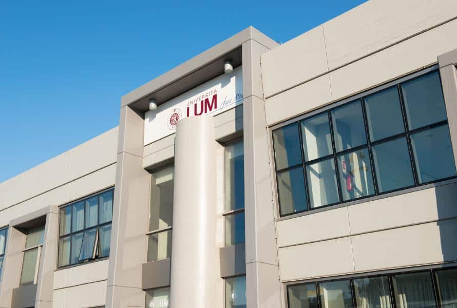 LUM – LIBERA UNIVERSITí€ MEDITERRANEA GIUSEPPE DEGENNARO